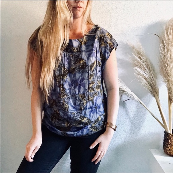 NEW ANTHROPOLOGIE Odille Alyogyn Floral Tee Blouse - Picture 2 of 8
